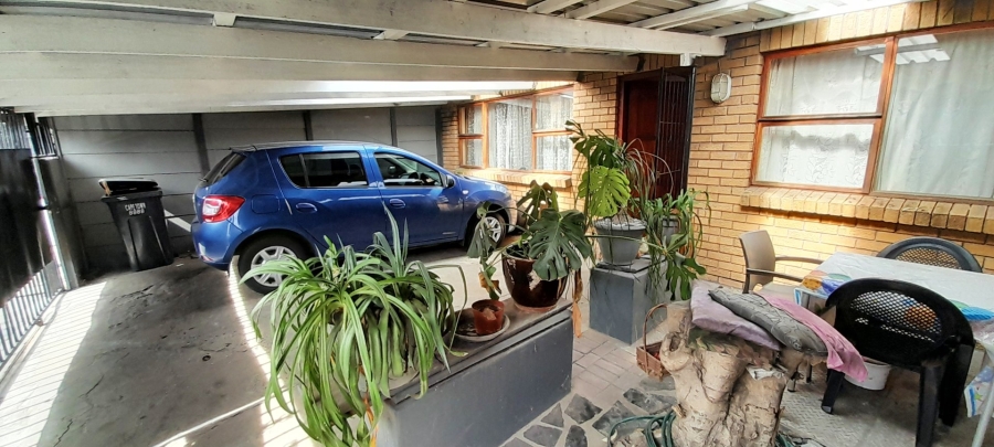 3 Bedroom Property for Sale in Bonteheuwel Western Cape